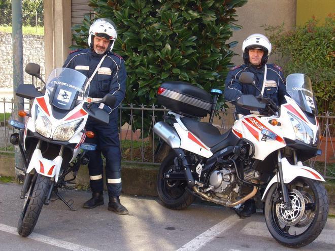 Vende l’auto a un prestanome per non pagare le multe: denunciato 