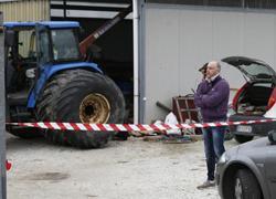 Scoppia pneumatico del trattore, muore a 55 anni 
