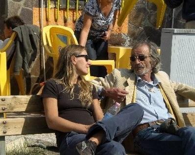 Musica e brindisi per l’addio a Iginio 