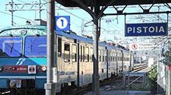 Molesta passeggeri e minaccia capotreno