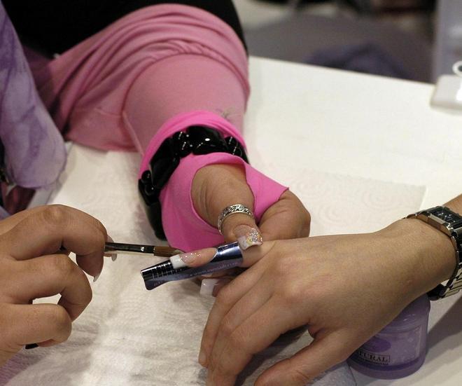 Estetiste multate, esplode il caso: alcune sanzioni sarebbero illegittime 