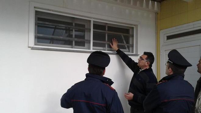 Raffica di furti a Lido, l’ira dei commercianti