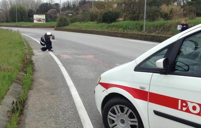 Investito in scooter, è grave 