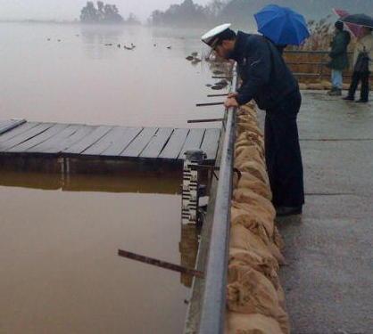 Il lago diventa più sicuro con i nuovi argini 