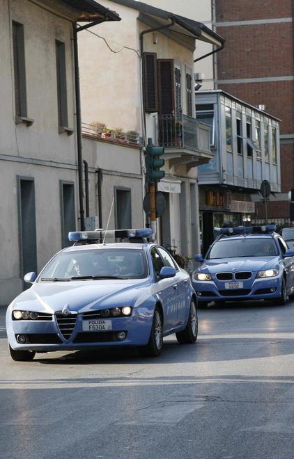 La lite in centro finisce a coltellate 