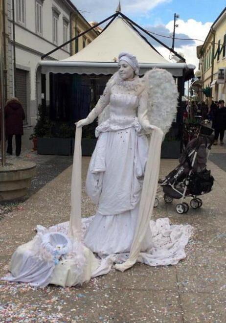 Cavalli, musica, mascherine Gran successo a S. Vincenzo 