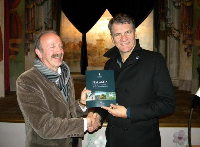 L’astronauta Paolo Nespoli fa l’atterraggio a Vetriano 