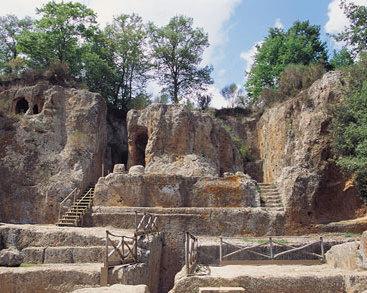 Archeologia, al via i lavori per l’accessibilità a Sovana 
