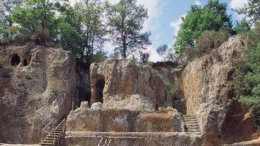 Archeologia, al via i lavori per l’accessibilità a Sovana