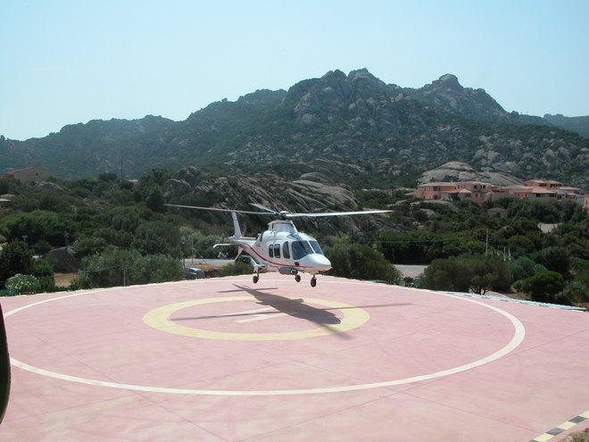 La forestale sequestra l’eliporto dei vip in Costa Smeralda 