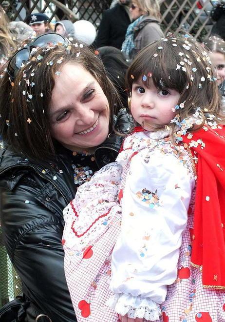 In tanti per Cicciolo nonostante la pioggia e la festa è riuscita 