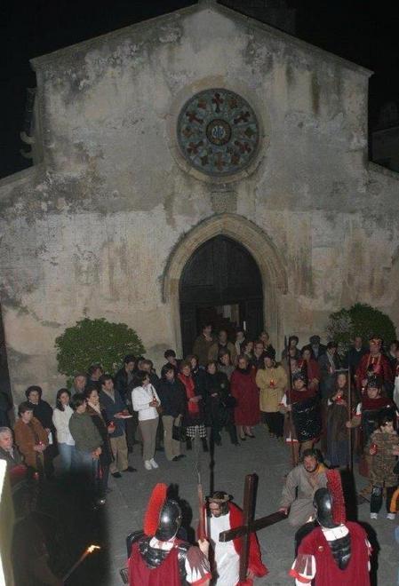 «Fermate il restauro della chiesa di San Nicola»