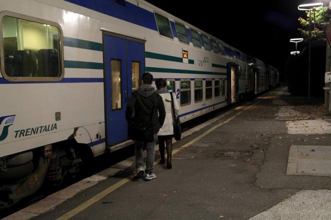 Furto di rame nella stazione di Viareggio, traffico ferroviario in tilt 