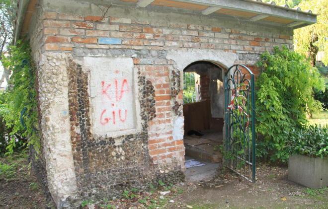 Giardini chiusi e area cani Proteste contro il degrado 