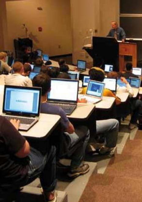 Dieci nuove mini-imprese grazie ai corsi dell’Asev 