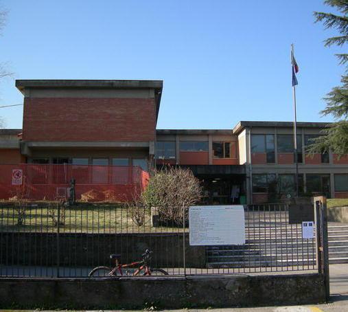  Caro Renzi, aiutaci a rifare la scuola di San Leonardo 