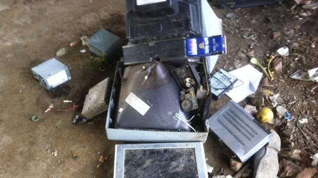 Rifiuti abbandonati, 12 multe da 500 euro ciascuna