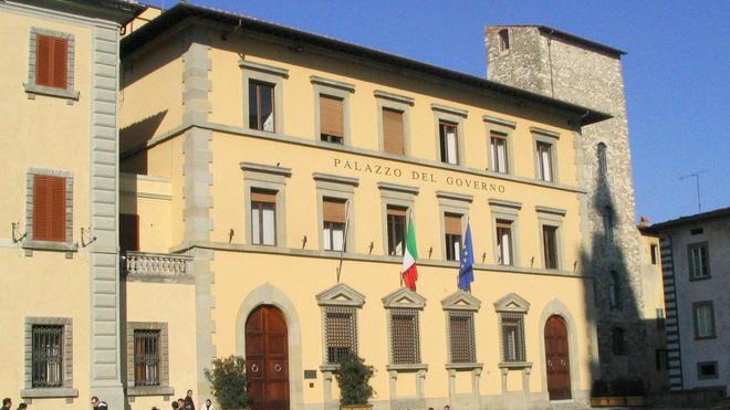 Chi paga al Prefetto la casa da 500 mq?