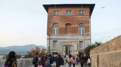 Droga a scuola, sconcerto dopo il blitz