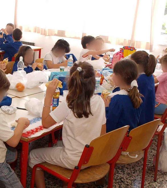 La carne non va bene, l’assessore macellaio si riprende il servizio 