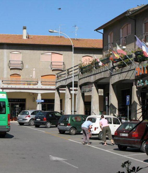 Scoperto con eroina, cocaina e hashish