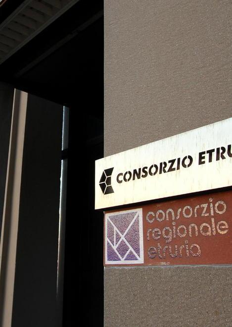 Cadono le accuse di falso e truffa 