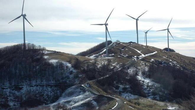 Inaugurazione a fine primavera delle 5 torri eoliche di Zeri 