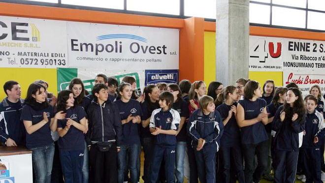 Impianti sportivi, il Comune prende tempo