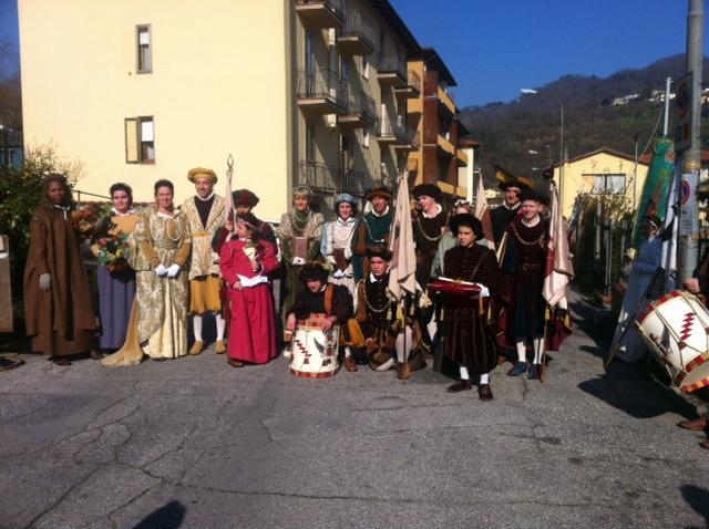 Il sole bacia la festa della Polentina 