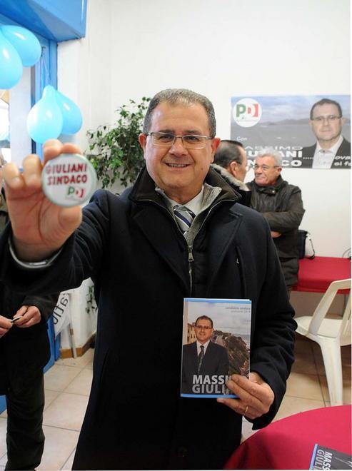 Vince Massimo Giuliani: sarà il candidato sindaco del centrosinistra a Piombino 