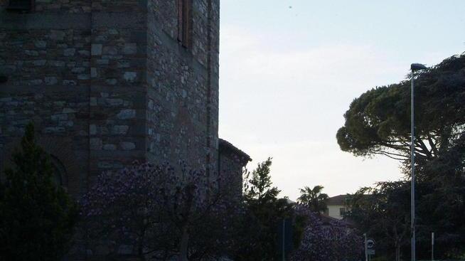 Sant’Anna nel caos «Pochi parcheggi e traffico selvaggio»