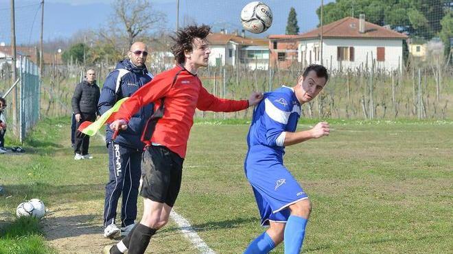 Due arbitri danno forfait, gara rinviata