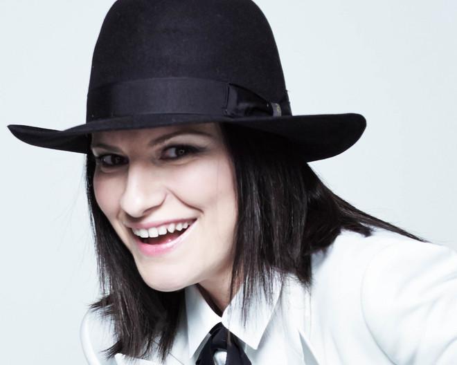 Parte da Torre del Lago il tour mondiale di Laura Pausini 