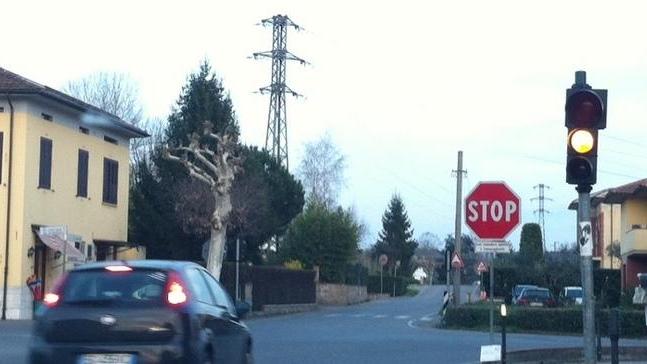 Non funziona il semaforo in via dei Bocchi