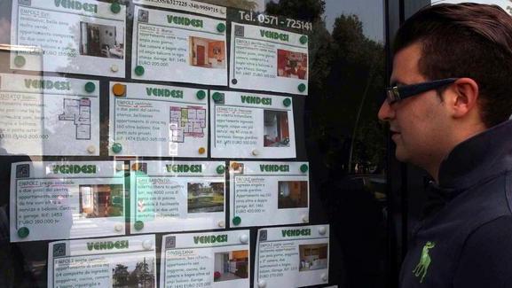 Quotazioni in caduta libera anche per le case di lusso