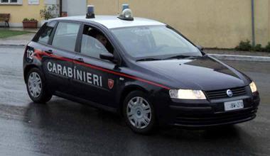 Figlio violento torna a casa nonostante il divieto, arrestato 