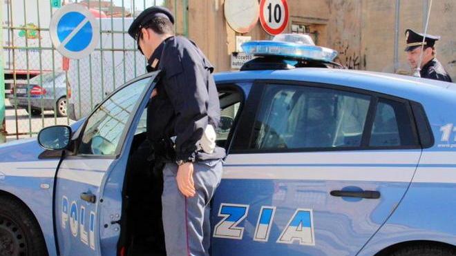 Domestica sorpresa a rubare gioielli nella casa dove faceva servizio