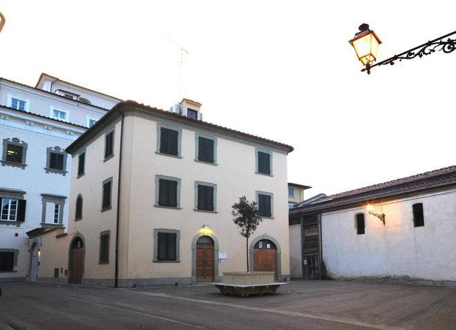 In vendita Villa Benti e le Leopoldine 