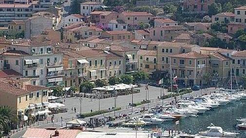Tagli a spese e personale per evitare il commissario