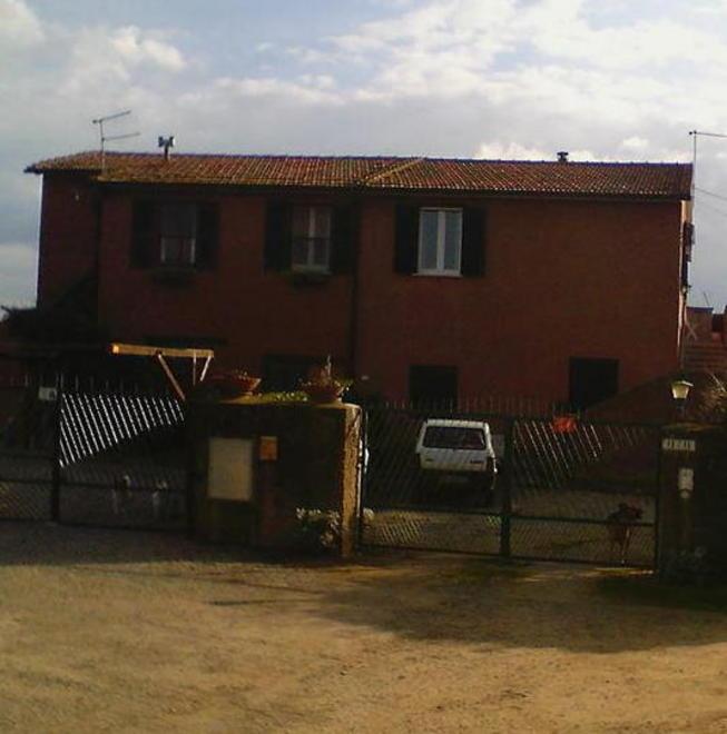 «Macché casa fantasma» Sat chiarisce il “giallo” 