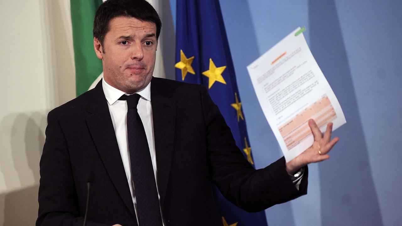 Renzi e quei dipendenti superpagati come manager