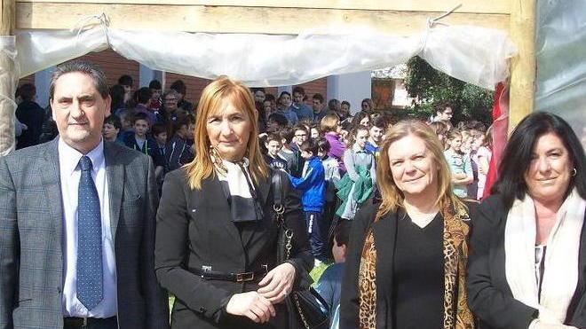 Riapre la serra alla scuola media Buonarroti di Marina di Carrara