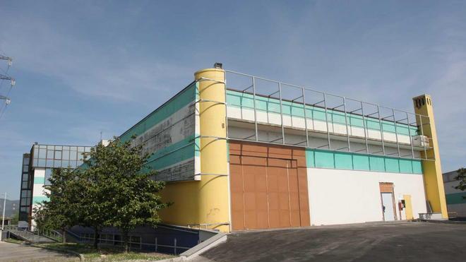 Presidio dei trasportatori davanti a Mondo Convenienza