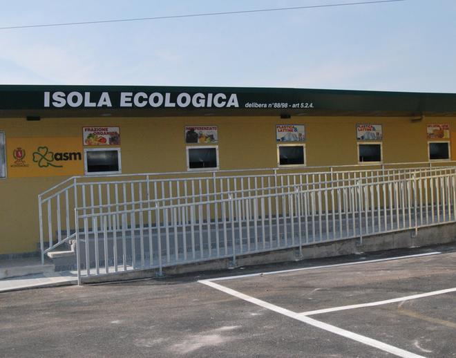 Tutto riciclato e “green” è il nuovo centro raccolta rifiuti a Oste (Prato)