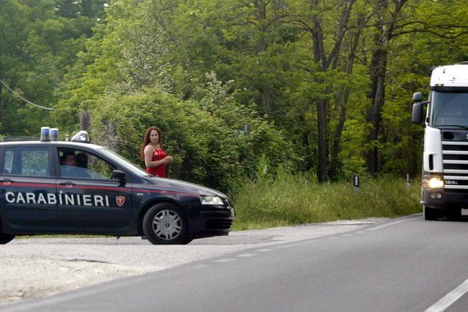 Parte la protesta contro le lucciole a Galleno 
