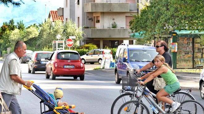 Più sicuri gli incroci della nuova via Salvo D’Acquisto