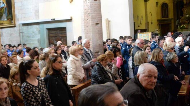 Peccioli, chiesa gremita per dire addio a Ferdinando Donati