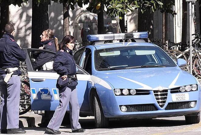 Tunisino accoltellato in via Mascagni