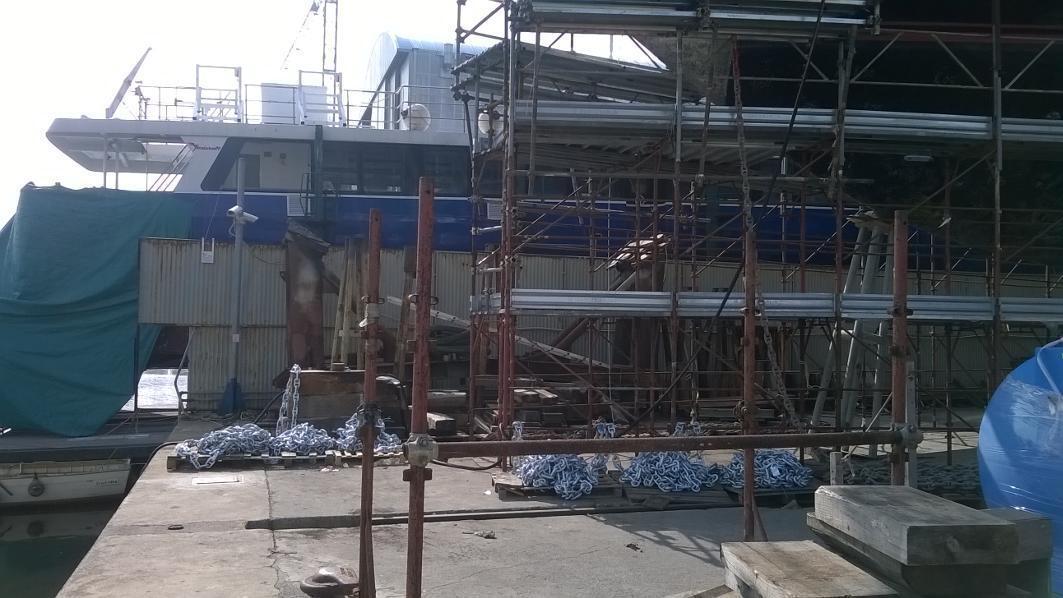 Tentano il furto al cantiere Perini