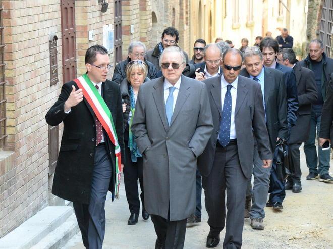 Matteoli: «L’obiettivo è risolvere la situazione»